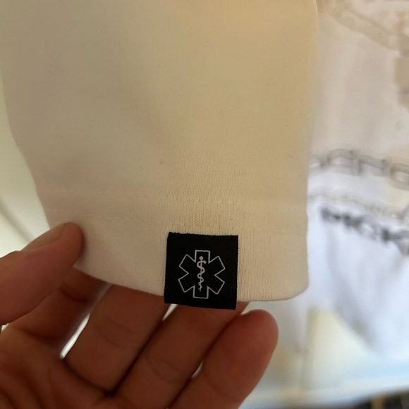 Fwrld (Fountainwrld) "motherly" t-shirt - Picture 2 of 6